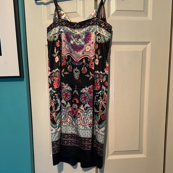 Floral Black‎ Dress - Picture 4 of 5